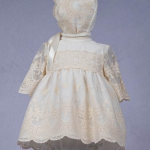 Jesusito tul bordado con capota